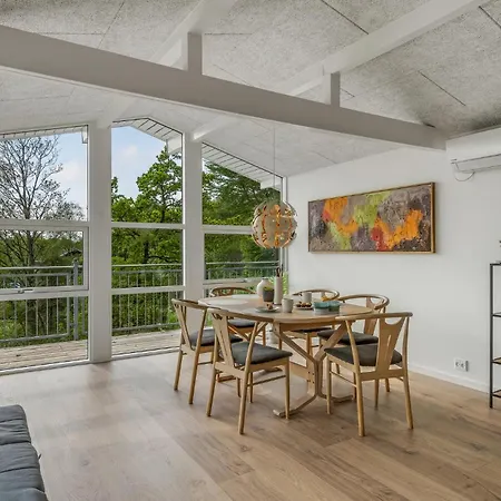 Three-bedroom In Spottrup * Lihme